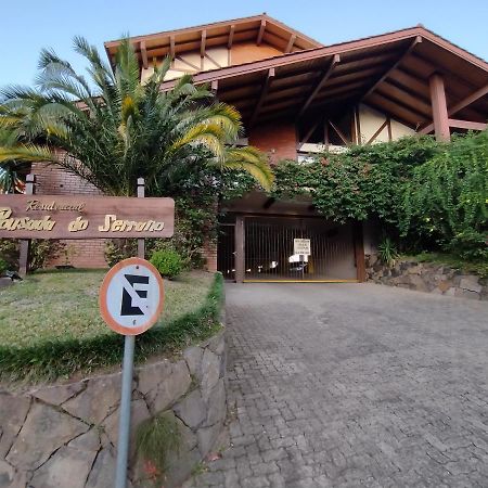 Flat No Residencial Pousada Serrano Centro 格拉玛多 外观 照片
