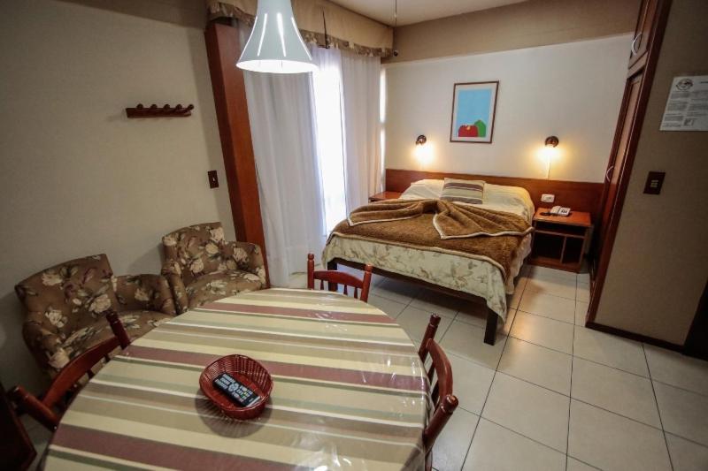 Flat No Residencial Pousada Serrano Centro 格拉玛多 外观 照片